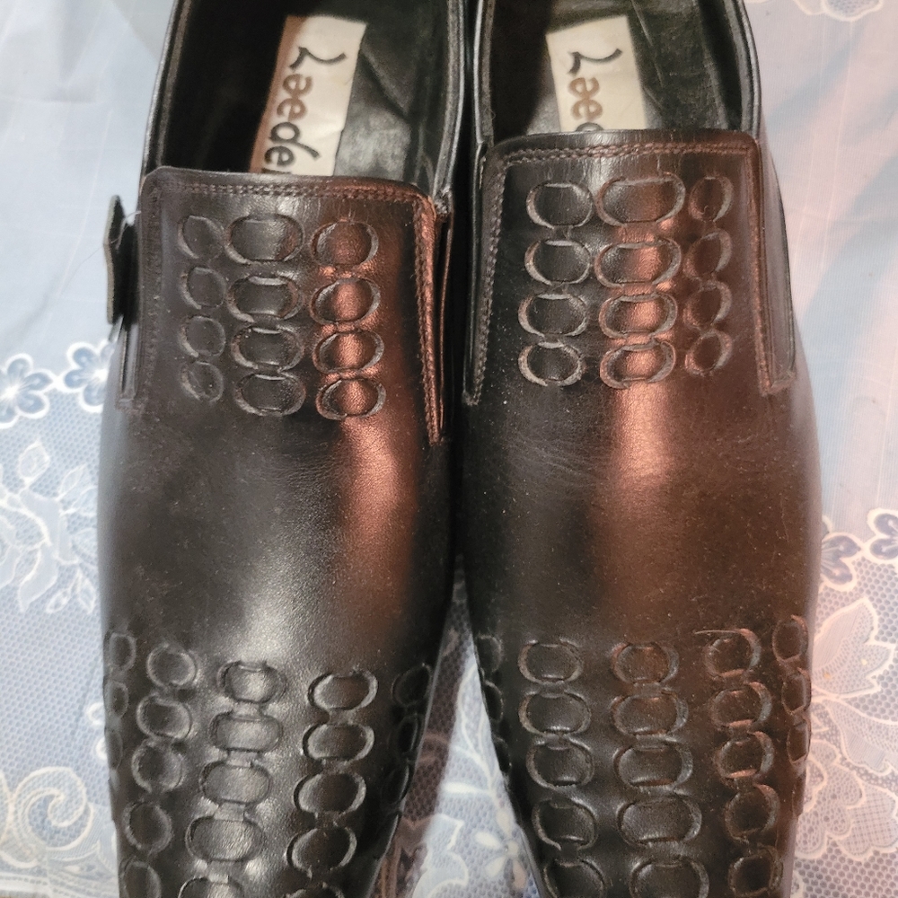 Shoes - Picture 3 of 5